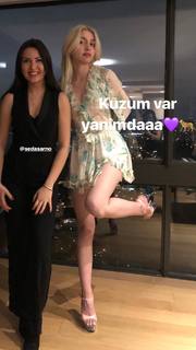 Aleyna Tilki feet photo thumbnail