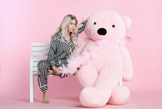 Aleyna Tilki feet photo thumbnail