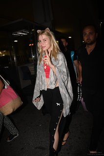 Aleyna Tilki feet photo thumbnail