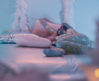 Aleyna Tilki feet photo thumbnail