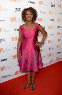 Alfre Woodard feet photo 2