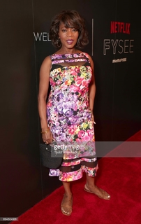Alfre Woodard feet photo 1