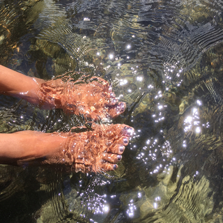 Alfre Woodard feet photo 18