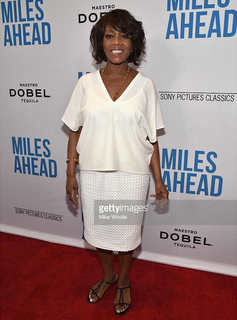 Alfre Woodard feet photo 9