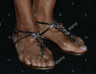 Alfre Woodard feet photo 16