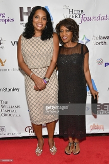 Alfre Woodard feet photo 10