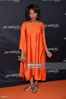 Alfre Woodard feet photo 7