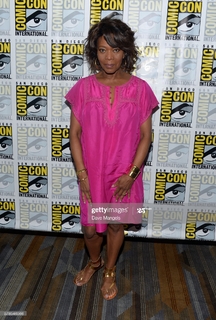 Alfre Woodard feet photo 16