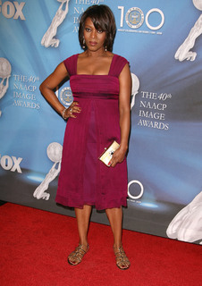 Alfre Woodard feet photo 12