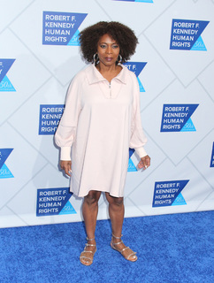 Alfre Woodard feet photo 19