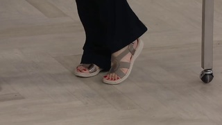 Ali Carr feet photo thumbnail