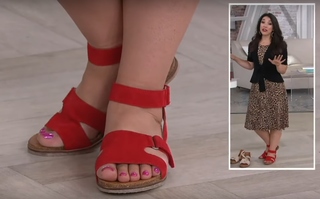 Ali Carr feet photo thumbnail