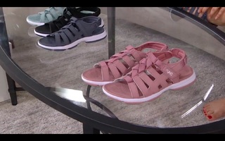 Ali Carr feet photo thumbnail