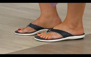 Ali Carr feet photo thumbnail