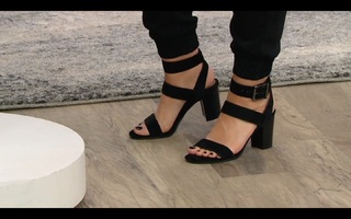 Ali Carr feet photo thumbnail