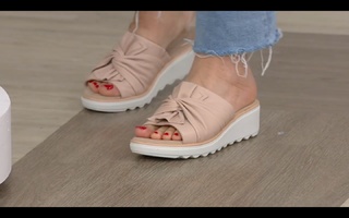 Ali Carr feet photo thumbnail