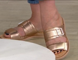 Ali Carr feet photo thumbnail