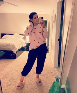 Ali Carr feet photo thumbnail