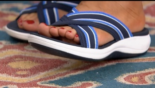 Ali Carr feet photo thumbnail