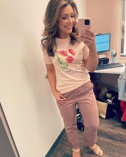 Ali Carr feet photo thumbnail