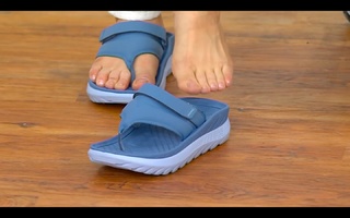 Ali Carr feet photo thumbnail