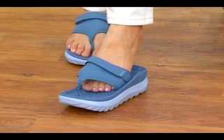 Ali Carr feet photo thumbnail