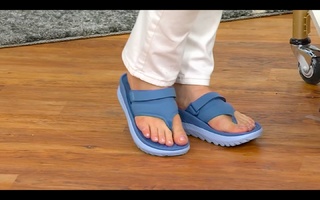 Ali Carr feet photo thumbnail