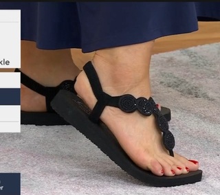 Ali Carr feet photo thumbnail