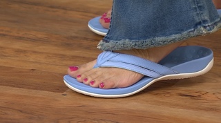 Ali Carr feet photo thumbnail