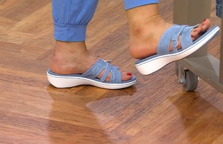 Ali Carr feet photo thumbnail