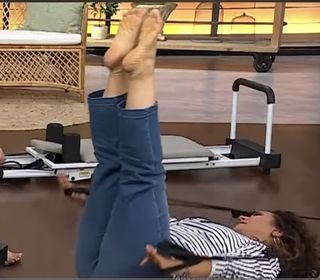 Ali Carr feet photo thumbnail