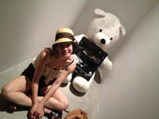 Ali Cobrin feet photo thumbnail