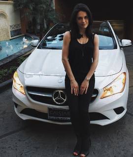 Ali Cobrin feet photo thumbnail