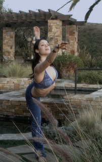 Ali Cobrin feet photo thumbnail