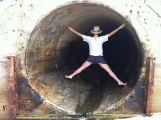 Ali Cobrin feet photo thumbnail