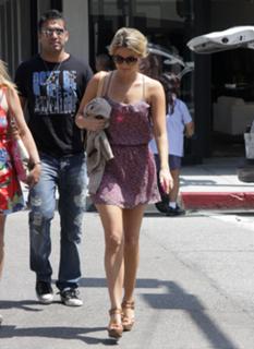 Ali Fedotowsky feet photo 17