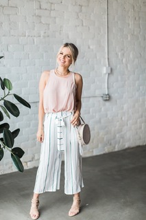 Ali Fedotowsky feet photo 12