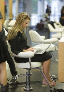 Ali Fedotowsky feet photo 15