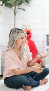 Ali Fedotowsky feet photo 3