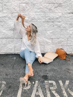 Ali Fedotowsky feet photo 18