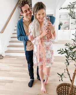 Ali Fedotowsky feet photo 19