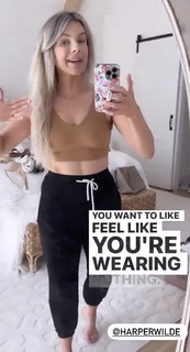 Ali Fedotowsky feet photo 17