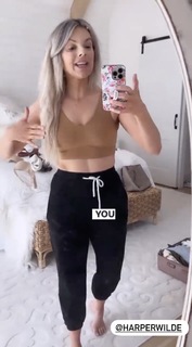Ali Fedotowsky feet photo 16