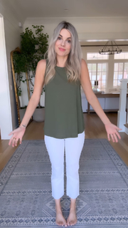 Ali Fedotowsky feet photo 7