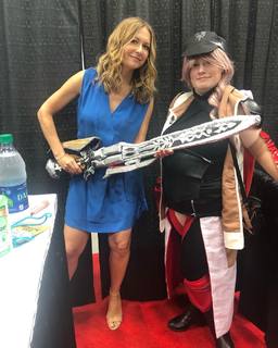 Ali Hillis feet photo 4