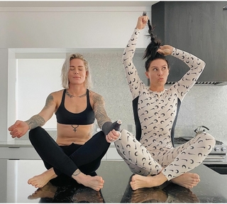 Ali Krieger feet photo 9
