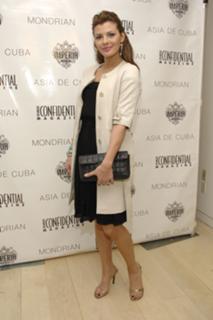 Ali Landry feet photo thumbnail