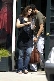 Ali Landry feet photo thumbnail