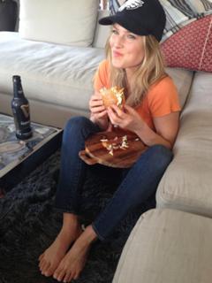 Ali Larter feet photo thumbnail