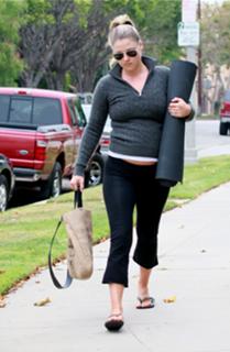Ali Larter feet photo thumbnail
